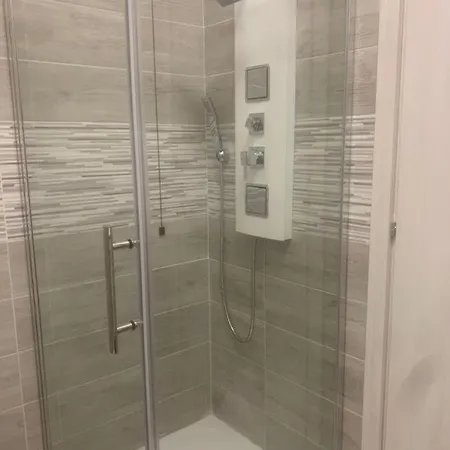 ゲストハウス La Corte カンビアーゴ